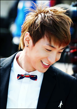 http://i72.photobucket.com/albums/i168/hoppiie/090311Leeteuk_Road_Show_Quiz_17.png