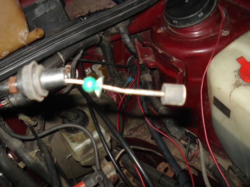 how do u disconnect throttle cable from pedal? VW Vortex Volkswagen