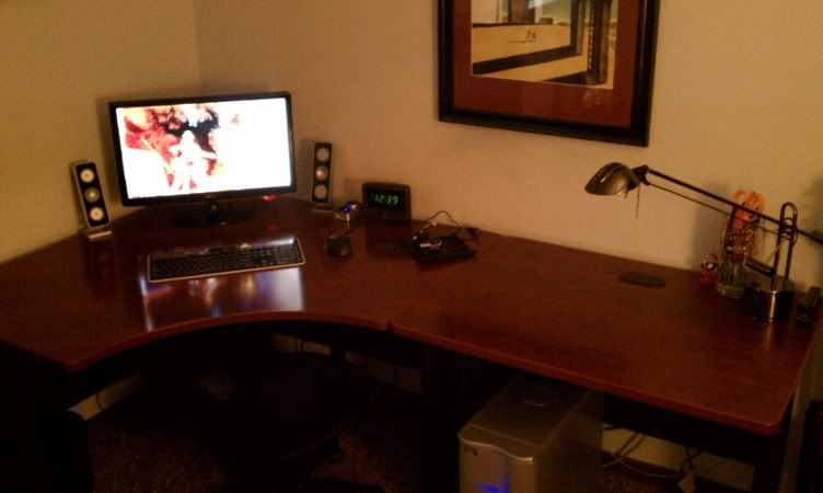 desk.jpg