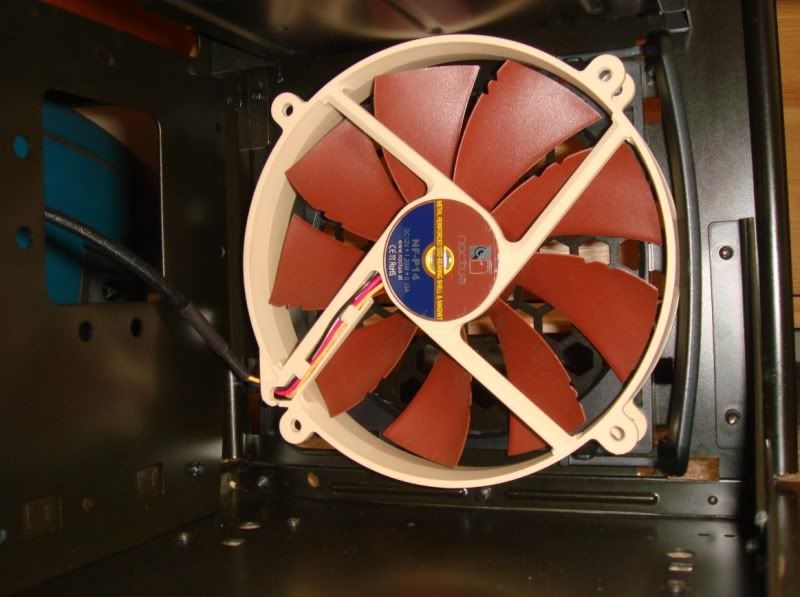 fanfitted.jpg
