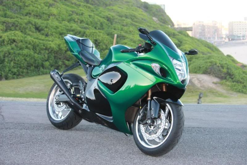 [Image: busa002.jpg]