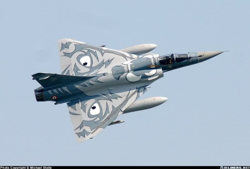 French Mirage 2000 Talking of out of position V cool