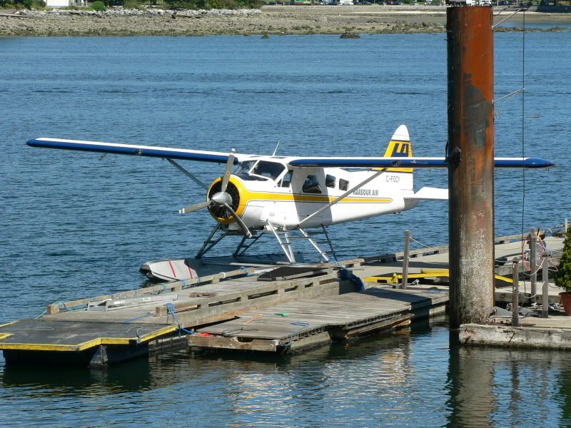 http://i72.photobucket.com/albums/i179/egpx/vancouver%20to%20victoria%20by%20floatplane/453.jpg