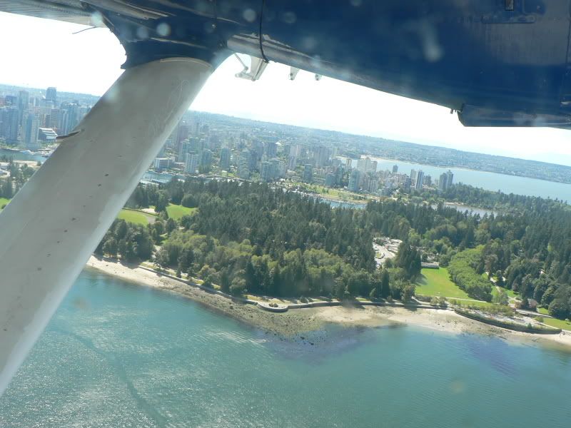 http://i72.photobucket.com/albums/i179/egpx/vancouver%20to%20victoria%20by%20floatplane/474.jpg