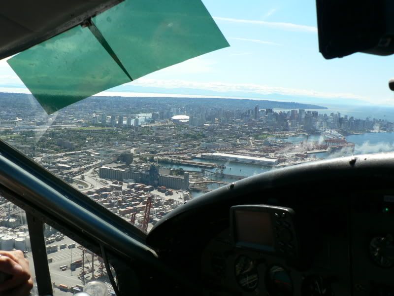 http://i72.photobucket.com/albums/i179/egpx/vancouver%20to%20victoria%20by%20floatplane/532.jpg
