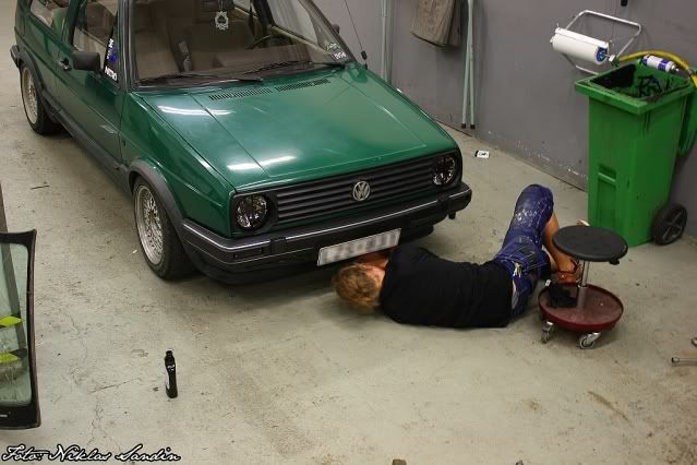 http://i72.photobucket.com/albums/i187/flame_boy9/IMG_8077.jpg