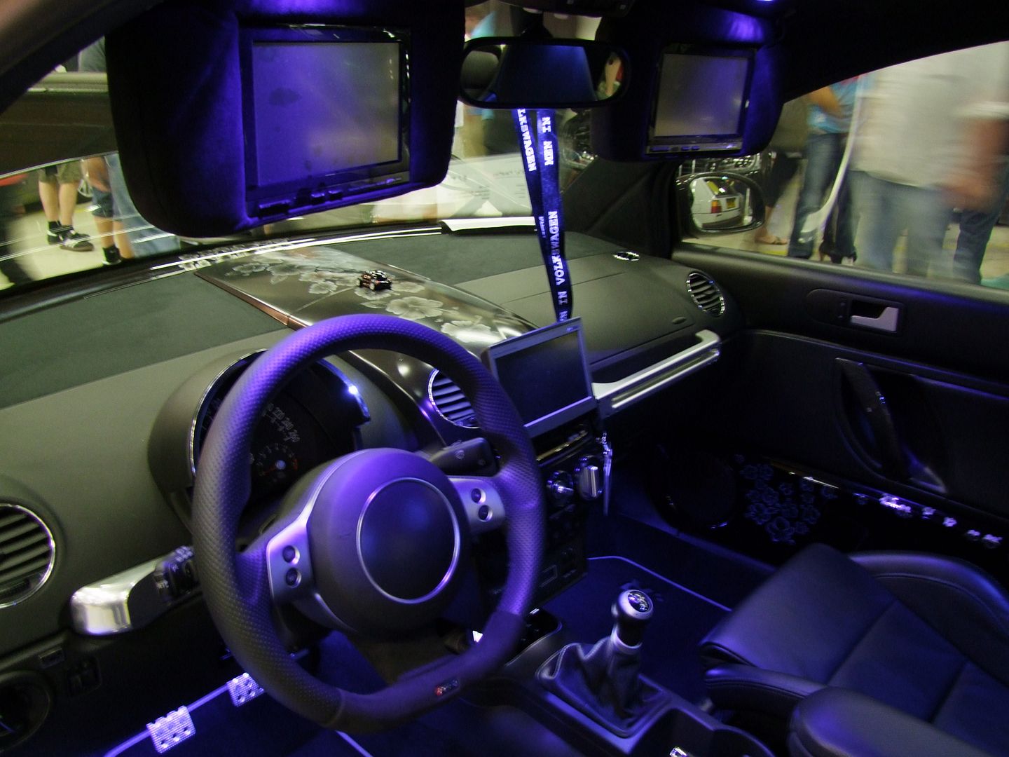 Pop out DVD player evvo.co.uk