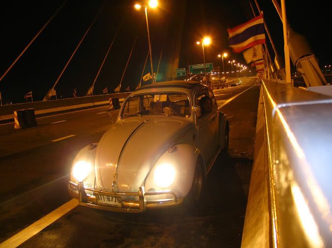 http://i72.photobucket.com/albums/i187/thaivwclub/bkk-night-cruise21-9-49/_MG_6589.jpg