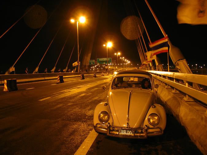 http://i72.photobucket.com/albums/i187/thaivwclub/bkk-night-cruise21-9-49/_MG_6592.jpg