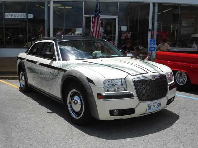 Chrysler 300 cadillac paint