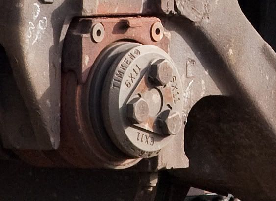 IMAGE: http://i72.photobucket.com/albums/i192/garlicpickle/Canon/lr1-4817web100.jpg