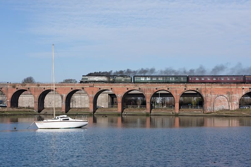 IMAGE: http://i72.photobucket.com/albums/i192/garlicpickle/Canon/lr1-4827web.jpg