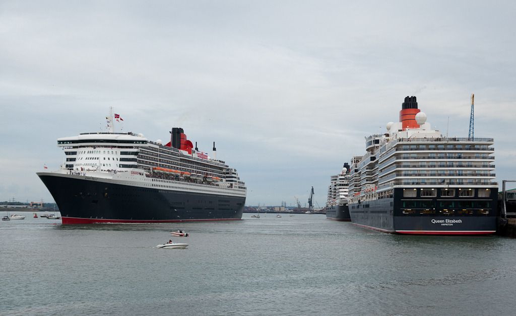 IMAGE: http://i72.photobucket.com/albums/i192/garlicpickle/Canon/lr1small-1498.jpg