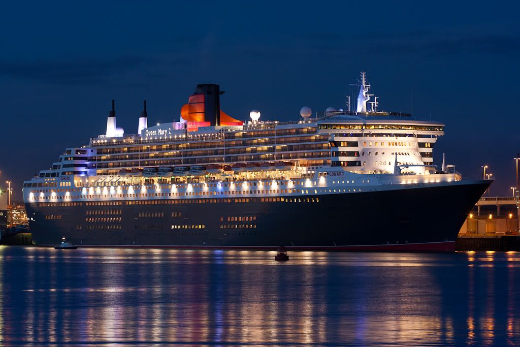 IMAGE: http://i72.photobucket.com/albums/i192/garlicpickle/Canon/lr1small-7445.jpg