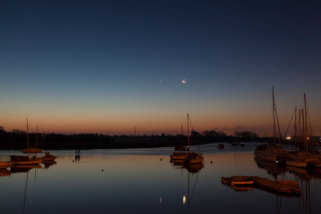 IMAGE: http://i72.photobucket.com/albums/i192/garlicpickle/Canon/lrsmall-2523.jpg