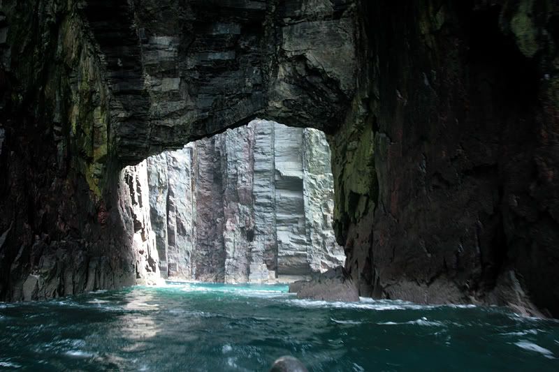 IMAGE: http://i72.photobucket.com/albums/i192/garlicpickle/Scotland/IMG_6165web.jpg