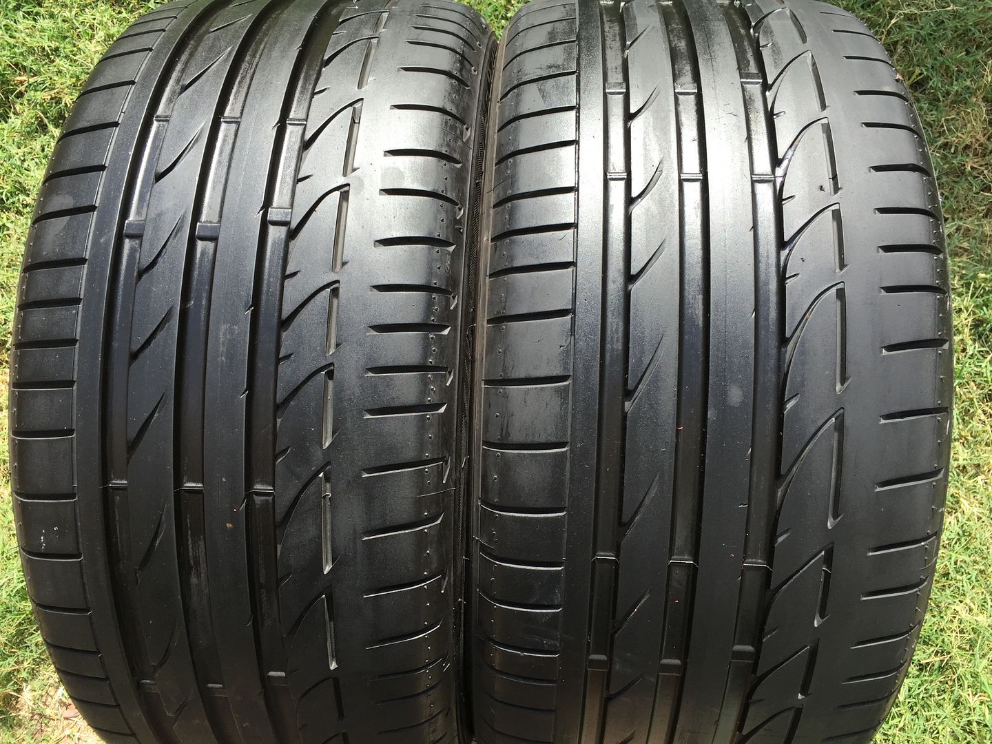 FS: 255 40 18 Bridgestone Potenza S001 RFT Tires