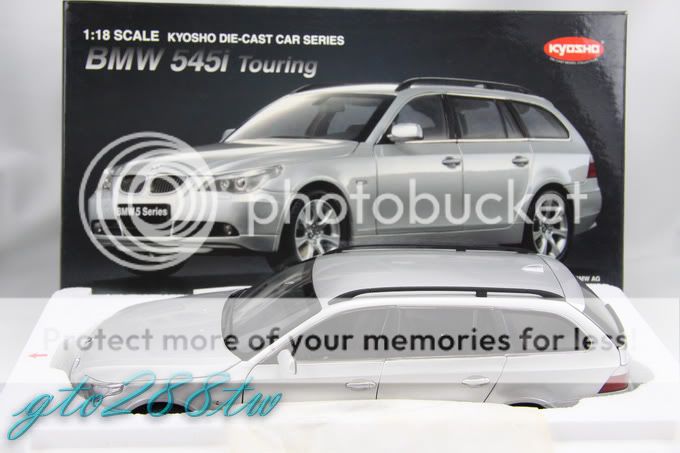 Kyosho 1 18 Scale BMW 545i Touring Wagon E60 E61 Silver
