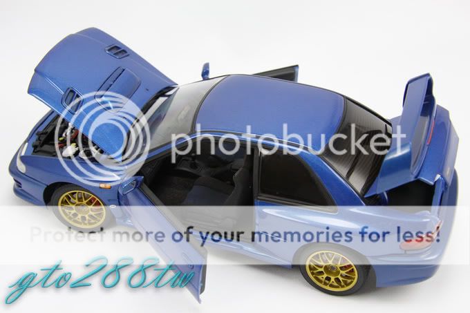 AUTOart 118 scale Subaru Impreza 22B STi 1998 (Metallic Blue) MEGA 