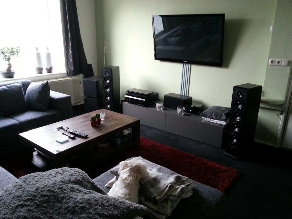 Post hier foto's en specs van je home cinema! deel 48 audio en ...