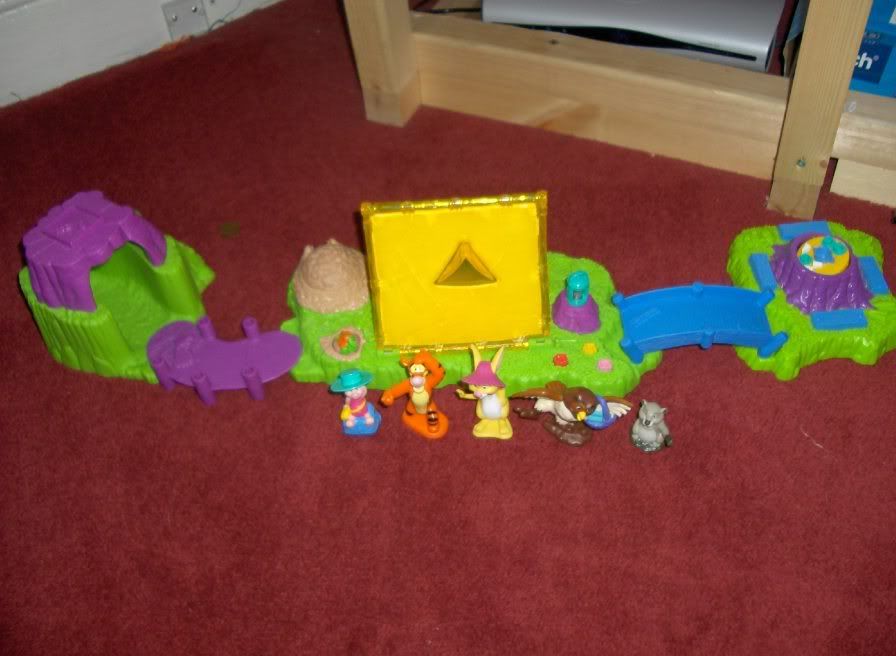 WINNIE THE POOH CAMPING PLAY SET Photo by thebarrattfamily | Photobucket